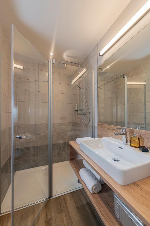 Adoro Aparthotel บึล ภายนอก รูปภาพ